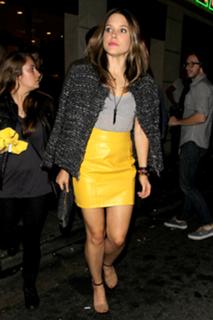 Sophia Bush feet photo thumbnail