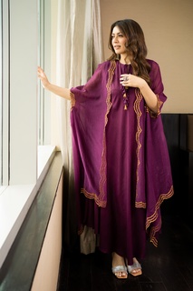 Hansika Motwani feet photo thumbnail