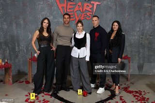 Jordana Brewster feet photo thumbnail