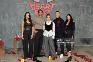Jordana Brewster feet photo thumbnail