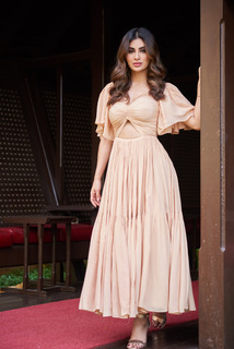 Mouni Roy feet photo thumbnail