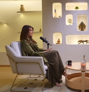 Kriti Sanon feet photo thumbnail