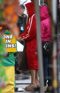 Kate Hudson feet photo thumbnail