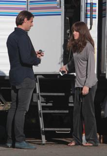 Hilary Swank feet photo thumbnail