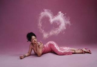 Rihanna feet photo thumbnail