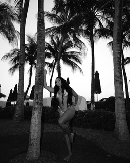 Angela Simmons feet photo thumbnail