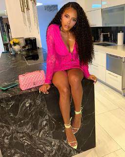 Angela Simmons feet photo thumbnail