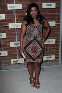 Mindy Kaling feet photo thumbnail