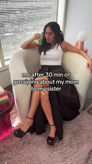 Erin Lim feet photo thumbnail