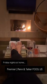Brooke Burke feet photo thumbnail