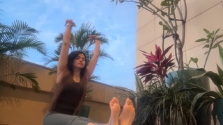 Poonam Yadav feet photo thumbnail