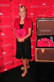Sienna Miller feet photo thumbnail