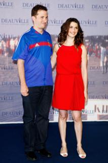Rachel Weisz feet photo thumbnail