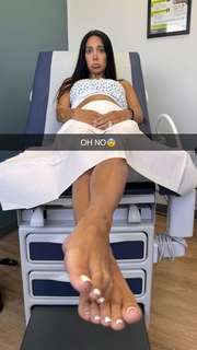 Scarlet Vas feet photo thumbnail