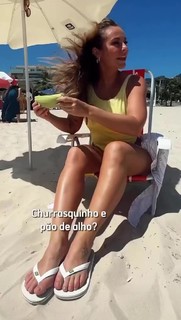 Paolla Oliveira feet photo thumbnail