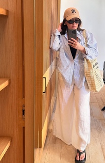 Adrienne Houghton feet photo 1