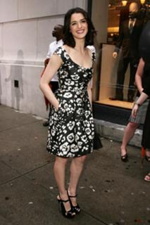 Rachel Weisz feet photo thumbnail