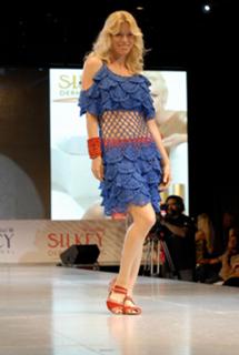 Nicole Neumann feet photo thumbnail
