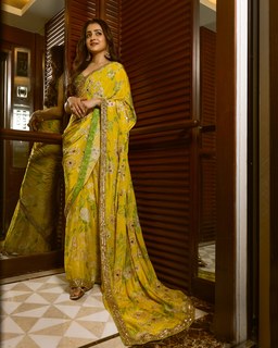 Trisha Krishnan feet photo thumbnail