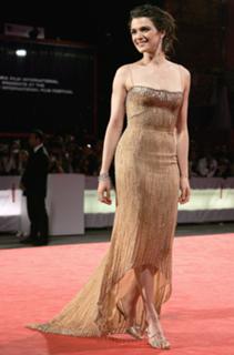 Rachel Weisz feet photo thumbnail