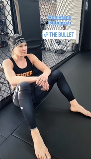 Valentina Shevchenko feet photo thumbnail