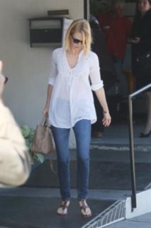 January Jones feet photo thumbnail
