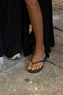 Zaira Nara feet photo thumbnail