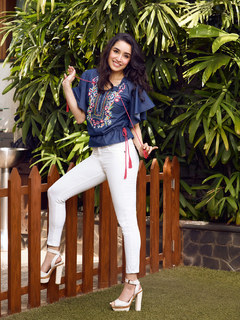 Shraddha Kapoor feet photo thumbnail