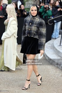 Pixie Lott feet photo thumbnail