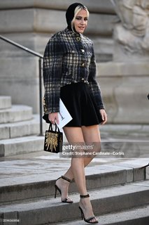 Pixie Lott feet photo thumbnail