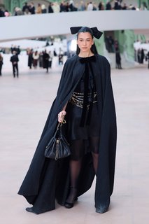Dua Lipa feet photo thumbnail