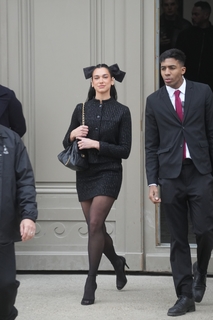 Dua Lipa feet photo thumbnail