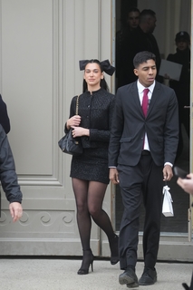 Dua Lipa feet photo thumbnail
