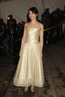 Rachel Weisz feet photo thumbnail