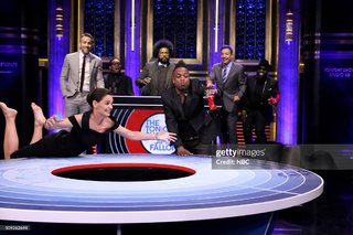 Katie Holmes feet photo thumbnail