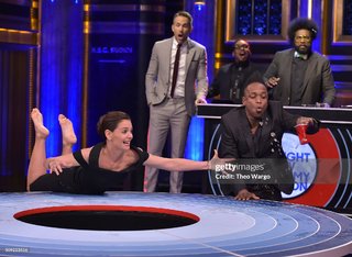 Katie Holmes feet photo thumbnail