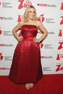 Busy Philipps feet photo thumbnail