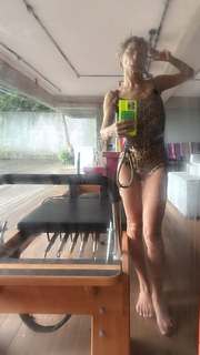 Carolina Dieckmann feet photo thumbnail