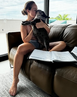 Paolla Oliveira feet photo thumbnail
