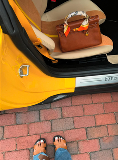 Jilly Anais feet photo thumbnail