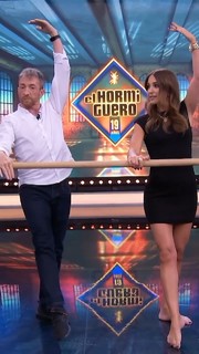 Paula Echevarría feet photo thumbnail