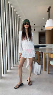 Jamie Chung feet photo thumbnail