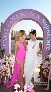 Amanda Holden feet photo thumbnail
