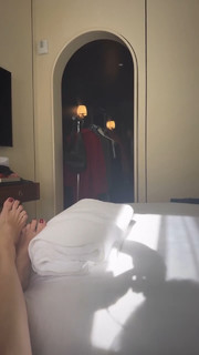 Abigail Spencer feet photo thumbnail