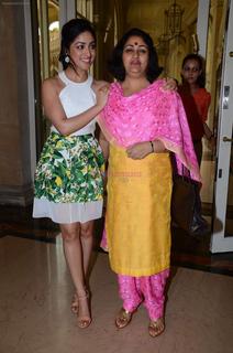 Yami Gautam feet photo 4
