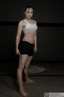 Michelle Waterson feet photo thumbnail