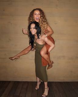 Jena Frumes feet photo thumbnail