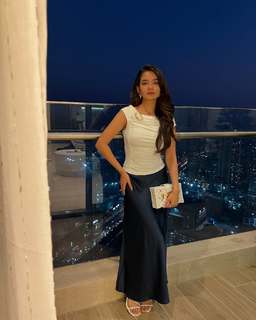 Anushka Sen feet photo thumbnail