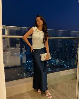 Anushka Sen feet photo thumbnail