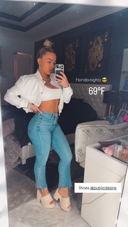 Amanda Saccomanno feet photo thumbnail